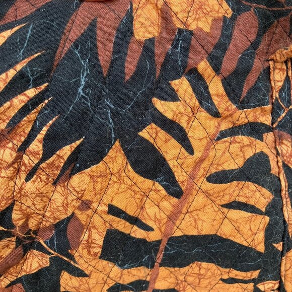 Ziptop Batik Bag with Internal and External Pockets - Picture 8 of 8